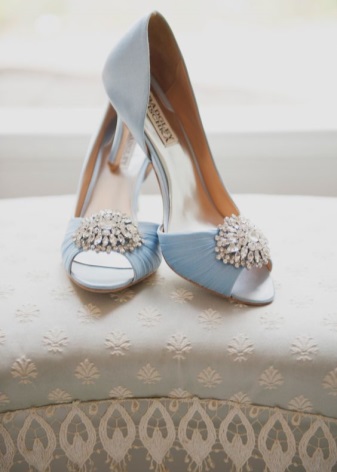 Туфлі Badgley Mischka (65 фото): повсякденні та весільні моделі,як копія відрізняється від оригіналу