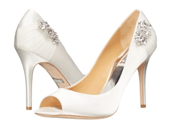 Туфлі Badgley Mischka (65 фото): повсякденні та весільні моделі,як копія відрізняється від оригіналу