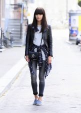 Туфлі без каблука (75 фото): жіночі моделі на плоскій та суцільній підошві 2020, як вони називаються, легкі і на шнурках