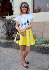 Туфлі без каблука (75 фото): жіночі моделі на плоскій та суцільній підошві 2020, як вони називаються, легкі і на шнурках