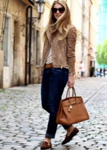 Туфлі без каблука (75 фото): жіночі моделі на плоскій та суцільній підошві 2020, як вони називаються, легкі і на шнурках