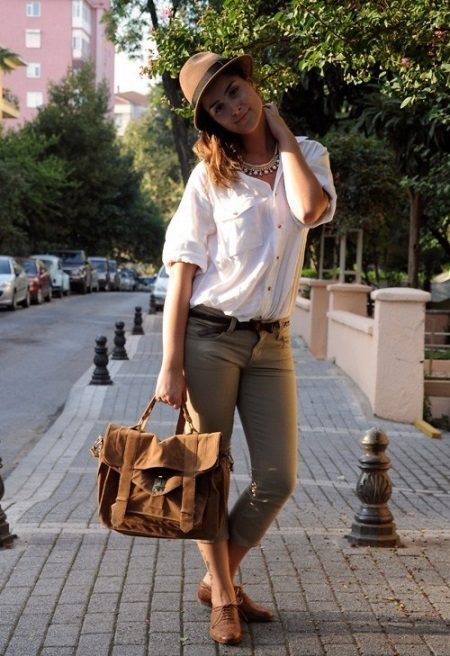 Туфлі без каблука (75 фото): жіночі моделі на плоскій та суцільній підошві 2020, як вони називаються, легкі і на шнурках