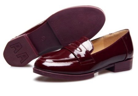 Туфлі для дівчаток (111 фото): новорічні дитячі кофти для дівчаток, Котофей, Капика, модне взуття для дітей