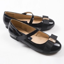 Туфлі для дівчаток (111 фото): новорічні дитячі кофти для дівчаток, Котофей, Капика, модне взуття для дітей