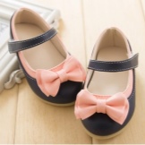 Туфлі для дівчаток (111 фото): новорічні дитячі кофти для дівчаток, Котофей, Капика, модне взуття для дітей