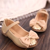 Туфлі для дівчаток (111 фото): новорічні дитячі кофти для дівчаток, Котофей, Капика, модне взуття для дітей