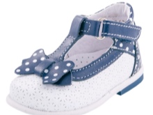 Туфлі для дівчаток (111 фото): новорічні дитячі кофти для дівчаток, Котофей, Капика, модне взуття для дітей