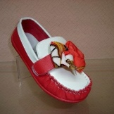 Туфлі для дівчаток (111 фото): новорічні дитячі кофти для дівчаток, Котофей, Капика, модне взуття для дітей