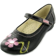 Туфлі для дівчаток (111 фото): новорічні дитячі кофти для дівчаток, Котофей, Капика, модне взуття для дітей