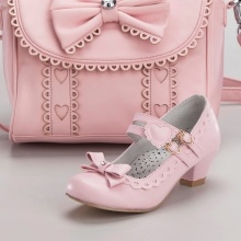 Туфлі для дівчаток на підборах (71 фото): дитячі моделі, каблук на дівчаток 12 років, варіанти для школи