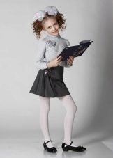 Туфлі для дівчаток на підборах (71 фото): дитячі моделі, каблук на дівчаток 12 років, варіанти для школи