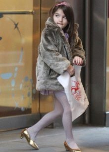 Туфлі для дівчаток на підборах (71 фото): дитячі моделі, каблук на дівчаток 12 років, варіанти для школи