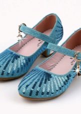 Туфлі для дівчаток на підборах (71 фото): дитячі моделі, каблук на дівчаток 12 років, варіанти для школи