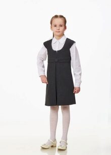 Туфлі для дівчаток на підборах (71 фото): дитячі моделі, каблук на дівчаток 12 років, варіанти для школи