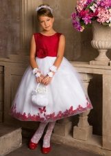 Туфлі для дівчаток на підборах (71 фото): дитячі моделі, каблук на дівчаток 12 років, варіанти для школи