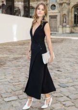 Туфлі до чорного плаття (58 фото): стильні образи