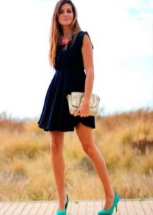 Туфлі до чорного плаття (58 фото): стильні образи