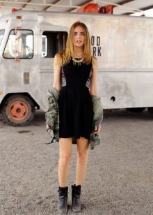 Туфлі до чорного плаття (58 фото): стильні образи