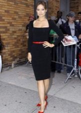 Туфлі до чорного плаття (58 фото): стильні образи