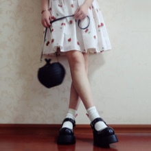 Туфлі Mary Jane (62 фото): з чим носити моделі з ремінцем на підйомі в стилі Мері Джейн