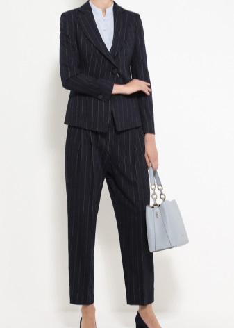 Туфлі на невисокому каблуці (49 фото): красиві жіночі моделі для офісу, для підлітків