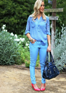 Туфлі на невисокому каблуці (49 фото): красиві жіночі моделі для офісу, для підлітків