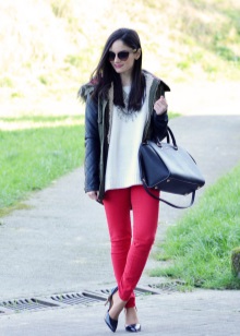 Туфлі на невисокому каблуці (49 фото): красиві жіночі моделі для офісу, для підлітків