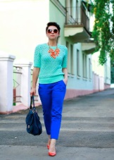 Туфлі на невисокому каблуці (49 фото): красиві жіночі моделі для офісу, для підлітків