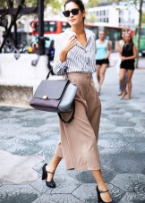 Туфлі на високих підборах і платформі (61 фото): як називаються популярні жіночі туфлі, чорні моделі і інші колірні рішення