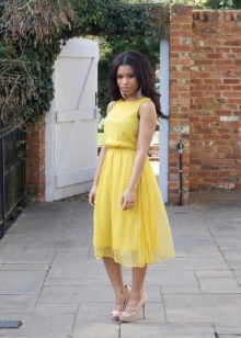 Туфлі на високих підборах і платформі (61 фото): як називаються популярні жіночі туфлі, чорні моделі і інші колірні рішення