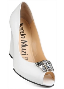Туфлі Nando Muzi (52 фото): бежеві і іншого кольору моделі від Нандо Музи
