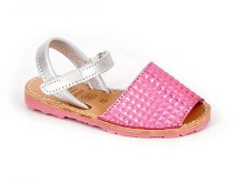 Туфлі Pablosky (54 фото): особливості моделей для дівчаток від Пабловски