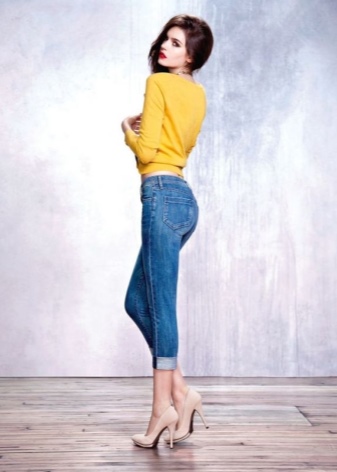 Туфлі з джинсами (74 фото): як носити з сорочкою, які жіночі туфлі можна взути під джинси