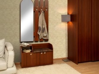 Тумба з сидінням в передпокій (52 фото): види тумбочок з м’яким сидінням у коридор. Особливості дизайну і правила вибору