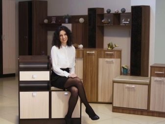 Тумба з сидінням в передпокій (52 фото): види тумбочок з м’яким сидінням у коридор. Особливості дизайну і правила вибору