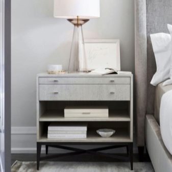 Тумби для спальні (46 фото): як зробити своїми руками? Огляд підвісних тумб під телевізор та для одягу, кутових і довгих білого та іншого кольорів