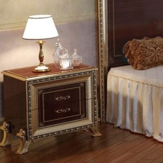 Тумби для спальні (46 фото): як зробити своїми руками? Огляд підвісних тумб під телевізор та для одягу, кутових і довгих білого та іншого кольорів