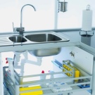 Тумби під мийку на кухню (45 фото): шафи під раковину з розмірами 60х80 та 50х60 см, вибір підлогових кухонних тумбочок