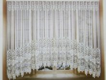 Тюль в спальню (79 фото): дизайн тюлевих штор. Як красиво повісити комплект повітряних штор? Шифонові вироби і тюль з капрону, легка щільна вуаль і інші види