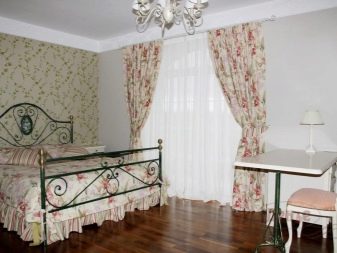 Тюль в спальню (79 фото): дизайн тюлевих штор. Як красиво повісити комплект повітряних штор? Шифонові вироби і тюль з капрону, легка щільна вуаль і інші види