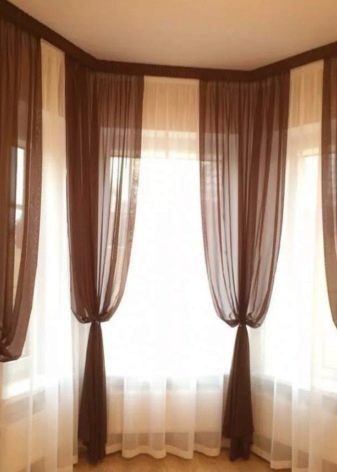 Тюль в спальню (79 фото): дизайн тюлевих штор. Як красиво повісити комплект повітряних штор? Шифонові вироби і тюль з капрону, легка щільна вуаль і інші види