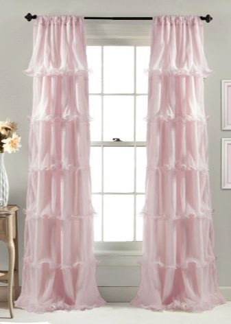 Тюль в спальню (79 фото): дизайн тюлевих штор. Як красиво повісити комплект повітряних штор? Шифонові вироби і тюль з капрону, легка щільна вуаль і інші види