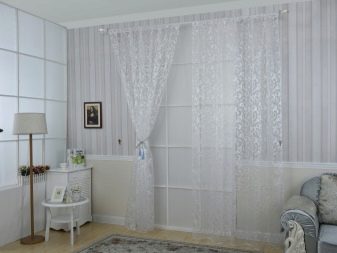 Тюль в зал без штор (70 фото): красиві новинки дизайну тюлю для вітальні та поради з вибору