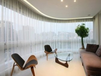 Тюль в зал без штор (70 фото): красиві новинки дизайну тюлю для вітальні та поради з вибору