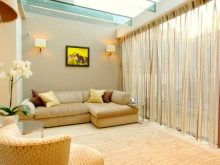 Тюль в зал без штор (70 фото): красиві новинки дизайну тюлю для вітальні та поради з вибору