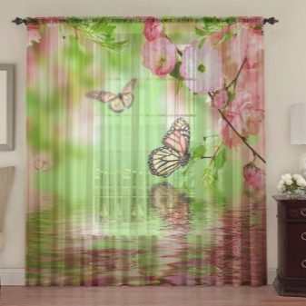 Тюль в зал без штор (70 фото): красиві новинки дизайну тюлю для вітальні та поради з вибору