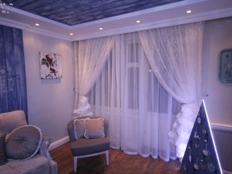 Тюль в зал без штор (70 фото): красиві новинки дизайну тюлю для вітальні та поради з вибору