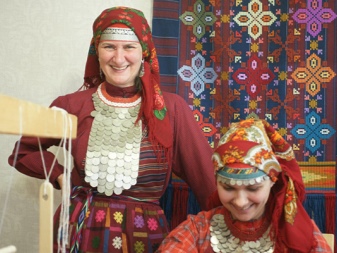 Удмуртська національний костюм (50 фото): жіночий традиційний наряд північних удмуртів, історія костюма Удмуртії