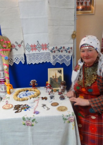 Удмуртська національний костюм (50 фото): жіночий традиційний наряд північних удмуртів, історія костюма Удмуртії