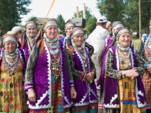 Удмуртська національний костюм (50 фото): жіночий традиційний наряд північних удмуртів, історія костюма Удмуртії